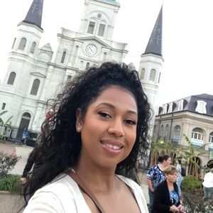 Meet your Posher, Christina